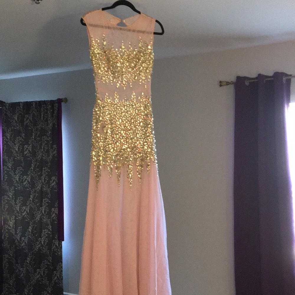 Jovani Pink blush sequin mesh Gown size 3 or 4
